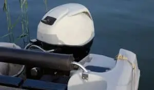 Read more about the article How to pick the Best Small Outboard Motor (2023)